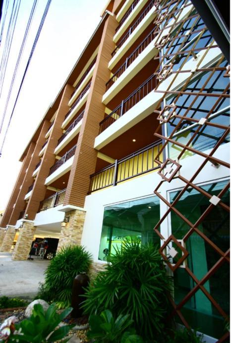 Aparthotel The Icon Place 2 @ Nurn Plub Wan Pattaya Exterior foto